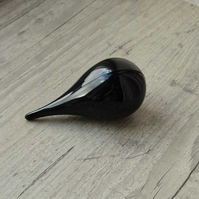 Goutte plastique noire à suspendre pour dragées mariage