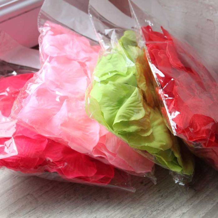 Pétales de fleurs en tissu non tissé